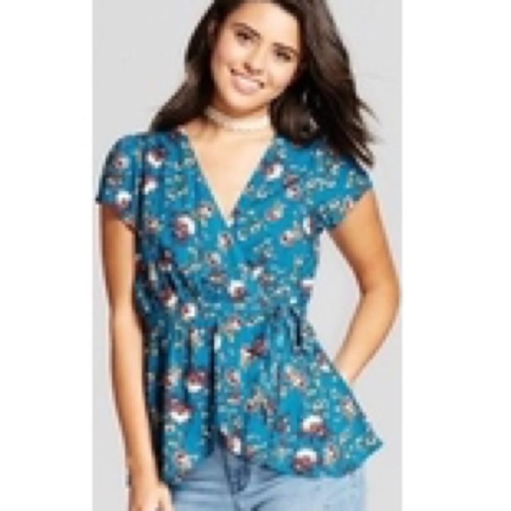 NWT Floral Wrap Top